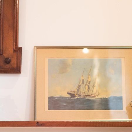 Antique Central Komiza House Nona Nika Εξωτερικό φωτογραφία
